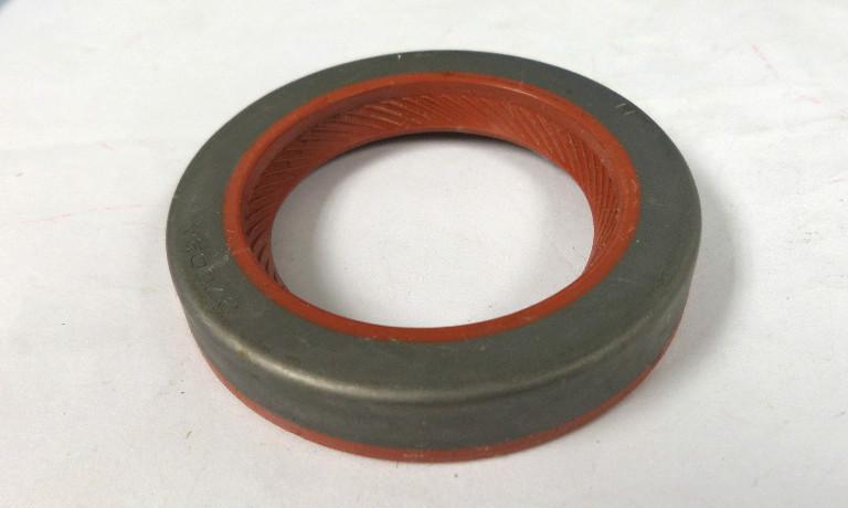 Oil seal 12575 37002a 2-1/4" outer dia 1-1/2 inner dia brand new 