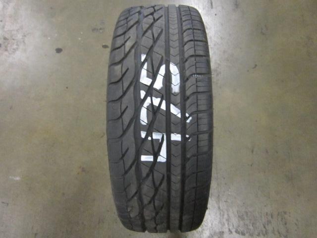 One goodyear eagle gt 215/60/16 tire (475) 9-10/32