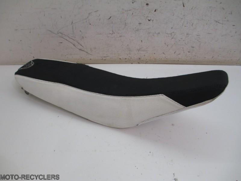 06 rmz450 rmz 450 seat n style cover 53