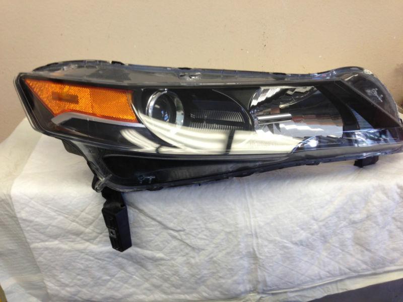 2012 12 acura tl right (passenger side) xenon headlight oem