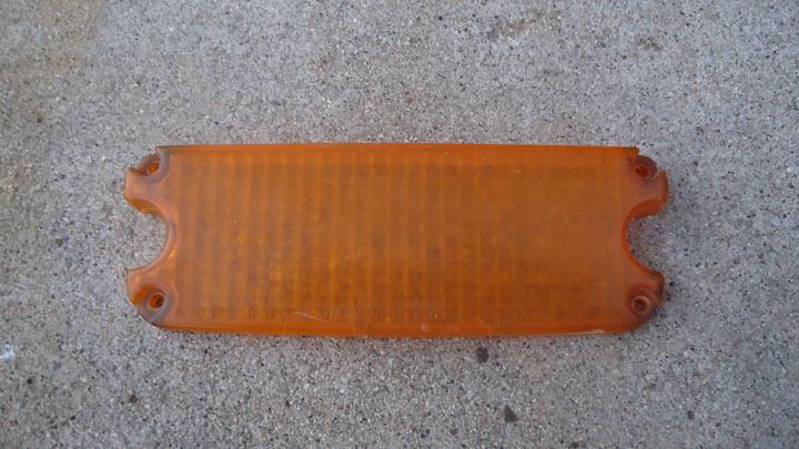 72 - 78  toyota  helux  truck  front turn signal lens