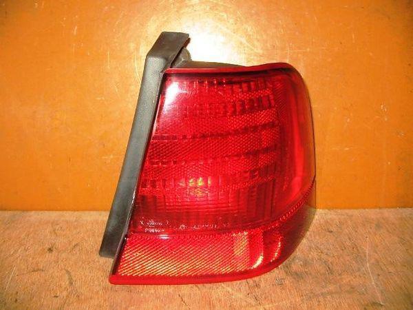 Ford ford thunderbird 1996 rear right combination lamp [4315500]