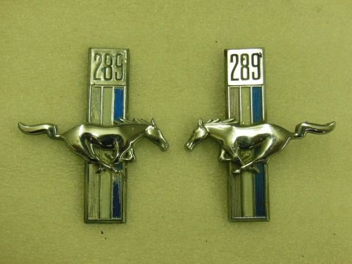 Vtg original (2) pair of ford mustang 289 engine fender emblem - right &amp; left -