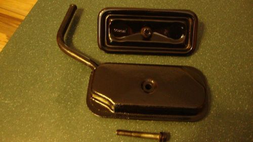 1971 mg mgb - engine side covers    w/ bolts            (1980)