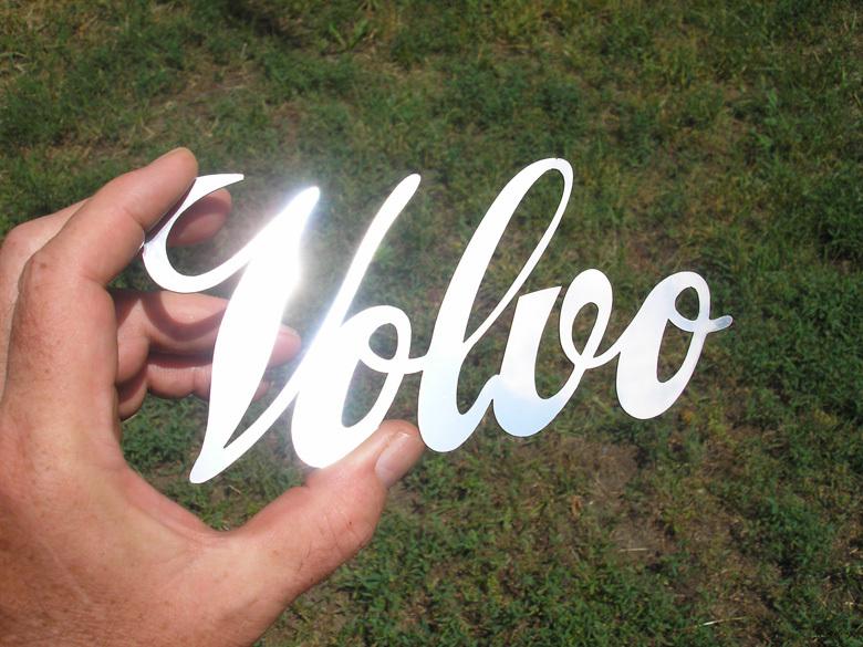 Volvo logo metal, new (jus-vol-3n)