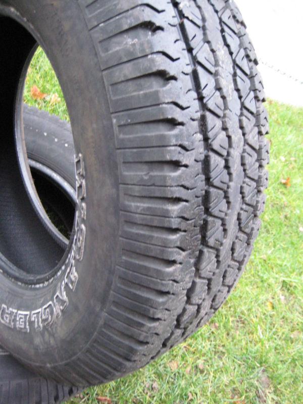 Goodyear  wrangler  rt/s  tires   245 / 75 r16 
