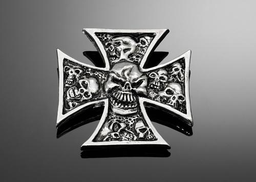 Maltese cross with inset skulls emblem tank/fender/bag decoration
