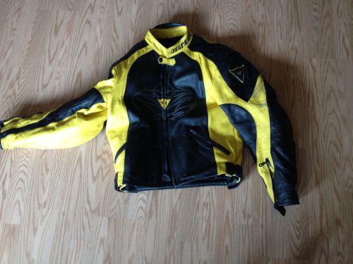 Dainese leather jacket size 44-46(europian size is 54)