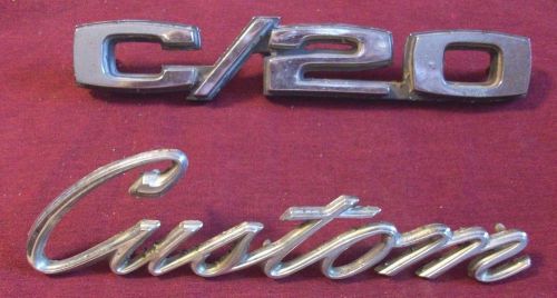 Chevrolet c/20 truck emblem chrome lot ~ gm part number 3940814/dot b 9925632