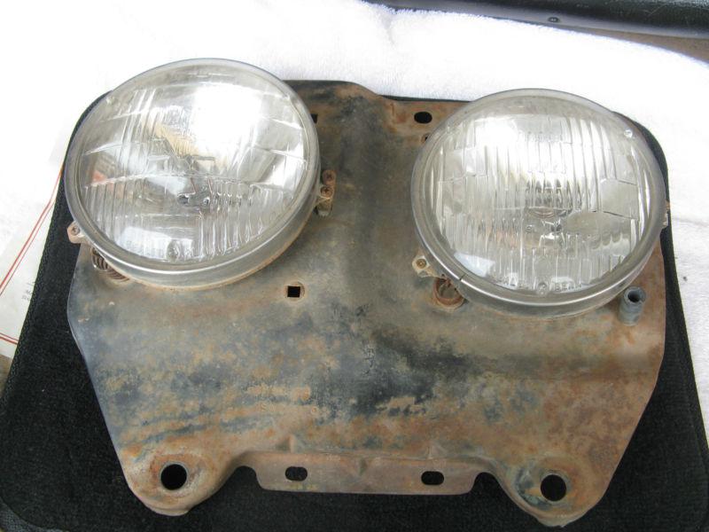 1970 pontiac gto - judge headlight backing plate - 455 - 400
