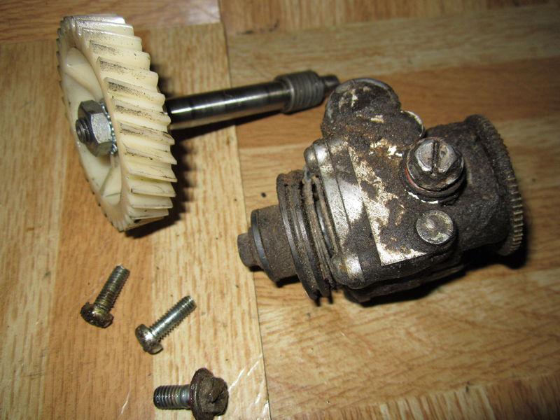 1965 yamaha yj2 .. oilpump oil pump