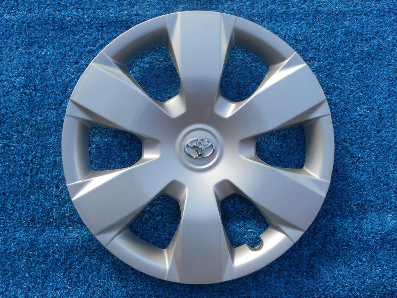 Toyota camry 07 - 10 16" factory wheels oem hubcap