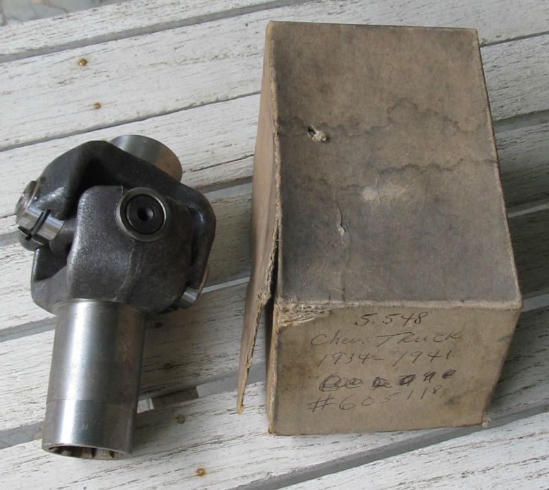Nors 1933-1947 chevrolet truck 3/4 and 1 ton nos u joint in the box nice clean