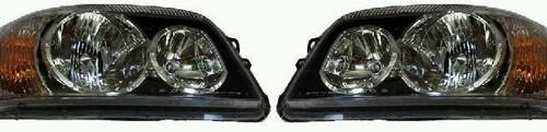 Headlight assemblys left and right for 01-03 toyota highlander with new bulbs.