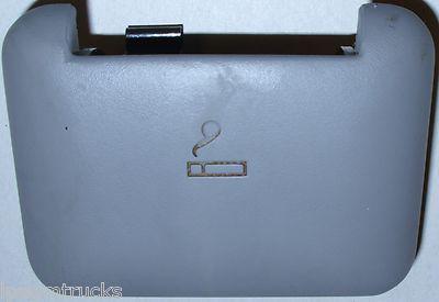 1999 chevy suburban ls right rear cargo seat ash tray 4d gmc 5.7l k1500 15693694