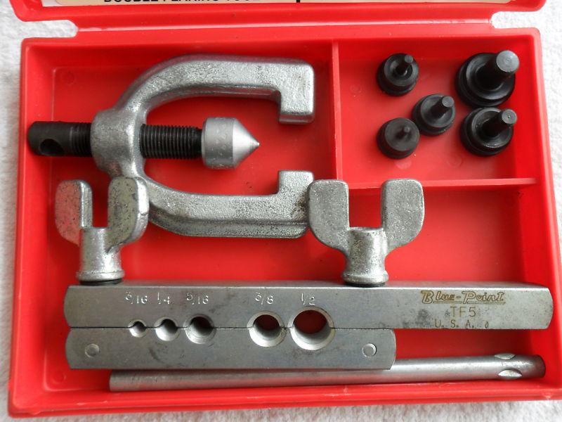 Blue point tf5 double flaring tool kit in a case                            