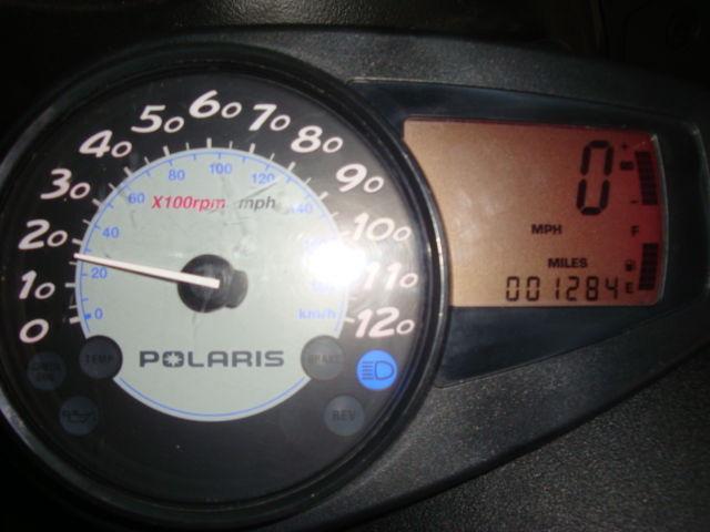 Polaris snowmobile iq multi function display gauge 1284 miles! 2410375
