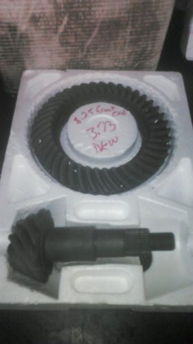 8.25 chevrolet 3.73 ratio ring and pinion front end new