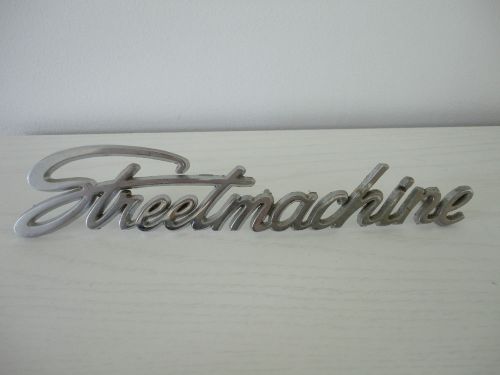 Streetmachine script enblem