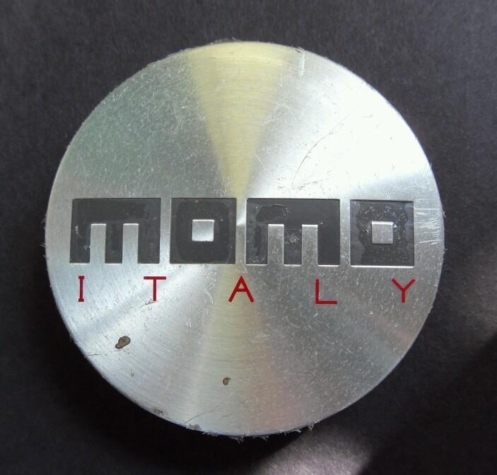 Momo italy center cap   a0167  917k75-d1