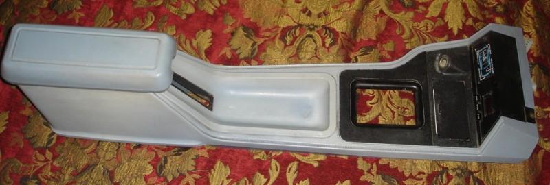 86 ford mustang capri center console w/clock and warning lights (may fit others)