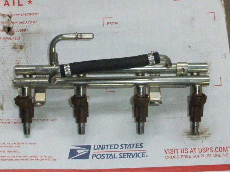 2006-07 gsxr 600/750 lower fuel injectors and fuel rails