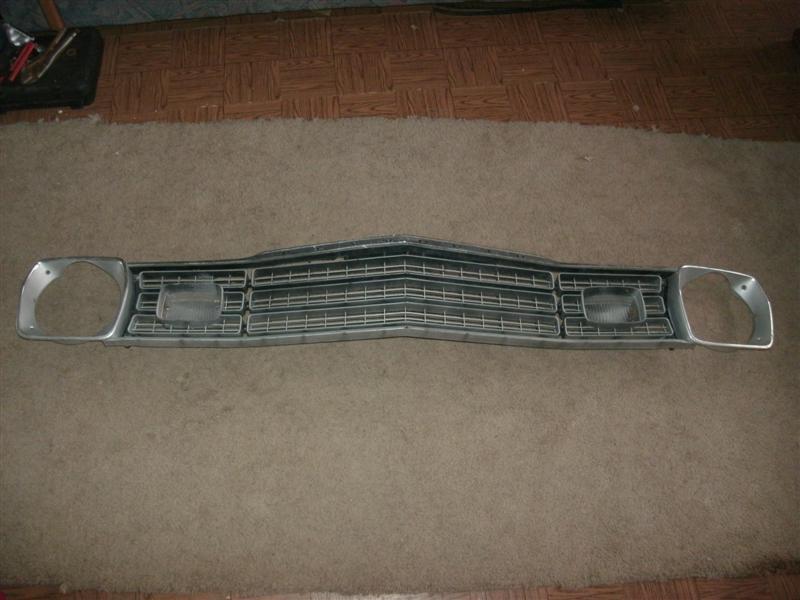 1974 valiant brougham duster grille assembly part no. 3691638 grill