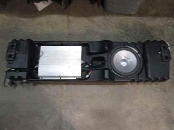 03 ranger pioneer subwoofer speaker w/amp amplifier oem