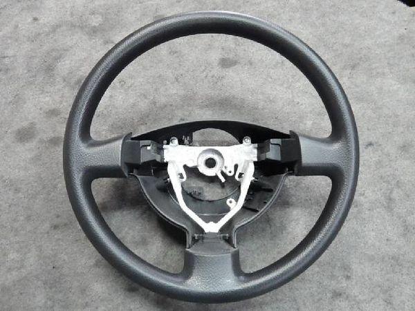 Toyota passo 2006 steering wheel [1170100]