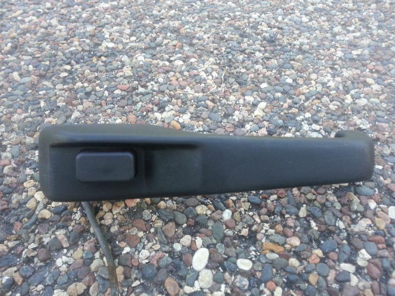 93-98 jeep grand cherokee 4d front right outside door handle 