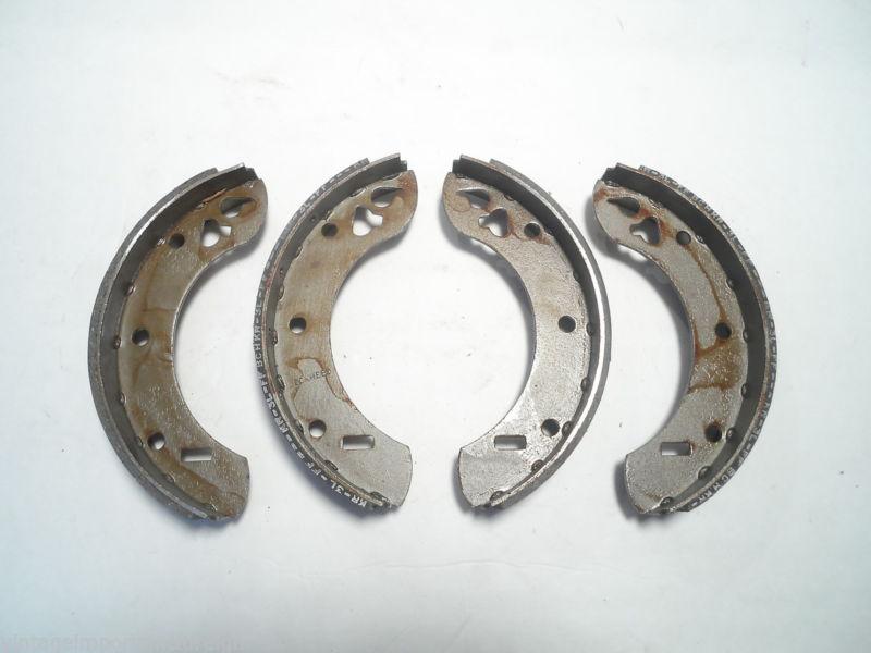 Triumph 2000 sedan 1963-1967 reman rear brake shoes  bs194