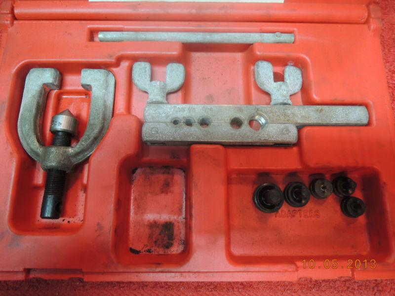 Matco tools ft93fbb double flaring tool kit in a case         