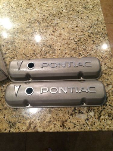 Pontiac aluminum valve covers pair gm # 25534420 nos gto 389 400 421 428 455