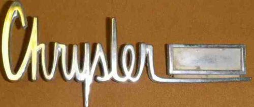 Vintage chrysler metal emblem ornament 2276373 sn 1 metal heavy