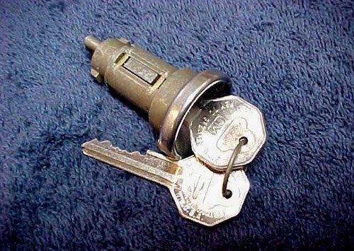Nos ignition lock &amp; keys buick &amp; pontiac full size - bonneville catalina  1966