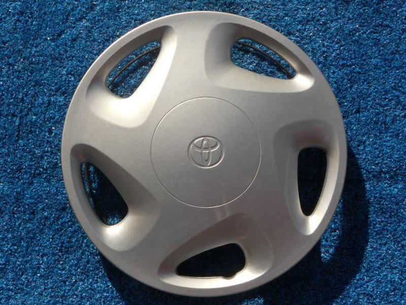 Toyota tacoma pick-up 97 - 00 14" factory wheels oem hubcap