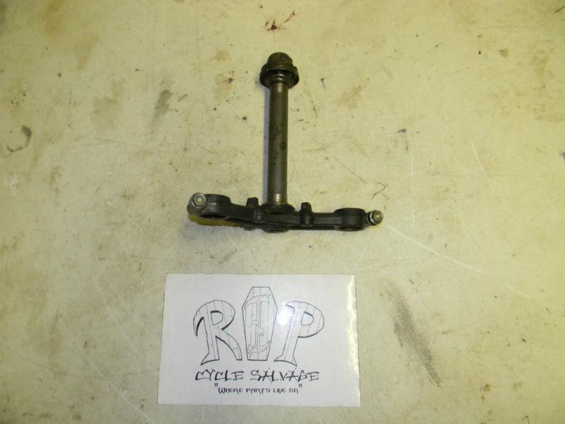 1987 honda xr 100 lower triple clamps, lower triple trees, good condition