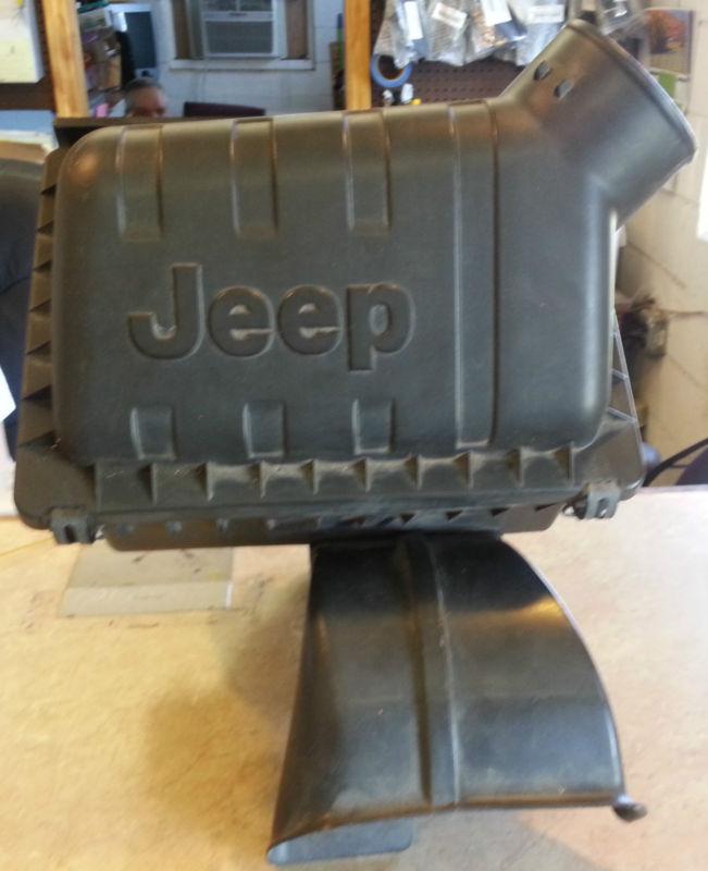 02 03 jeep liberty air box cleaner assy 3.7l