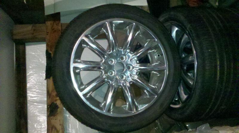 Nto lincoln mkt polished aluminum wheels and 255/45/20 tires 