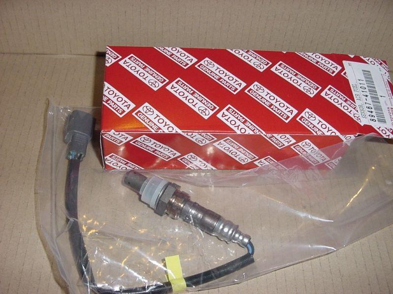 Genuine oem toyota air fuel sensor 89467-41030 new in box