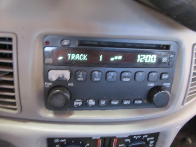 04 05 buick century am/fm receiver cd disc player stereo radio audio oem 18615