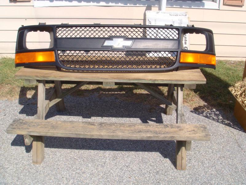 2003-2013 chevy express grill with turn signals