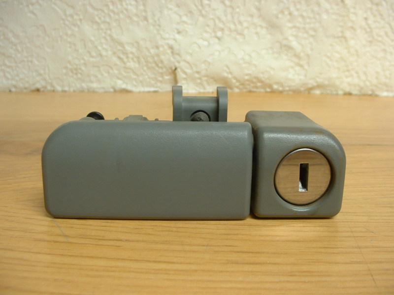 2002 mitsubishi galant glove box latch "grey"