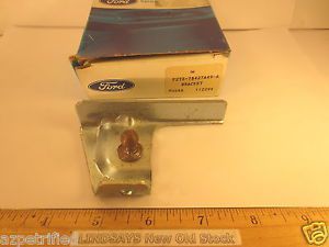 One ford 1991/2003 explorer l. h. on-body liftgate window bracket free shipping