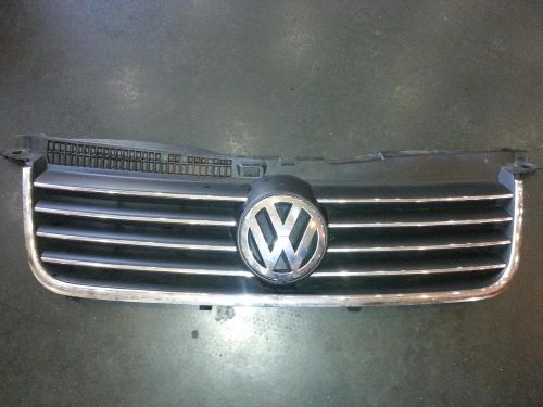 Volkswagen passat grille upper, 4 cyl 02 03 04 05