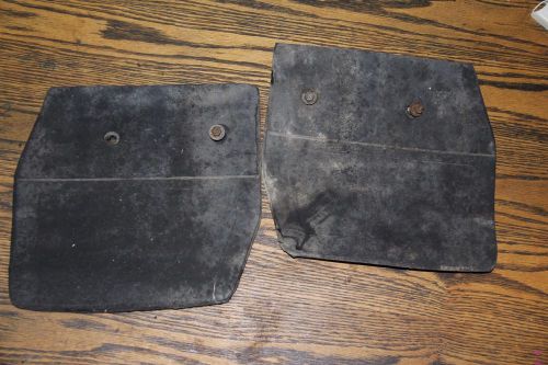 Pair oem 1975-85 volvo 240 242 244 245 front rubber mud flaps