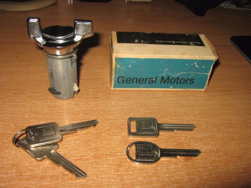 Ignition switch &amp; keys gm chrome 69-78 gm applications nos gm part 7047678