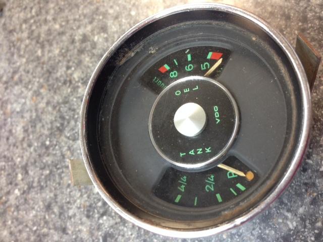 1967 porsche 911-s gauge bezel fuel/oel
