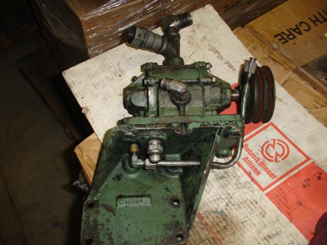 3-53, 4-53 detroit diesel , "vacume pump" and mounting bracket