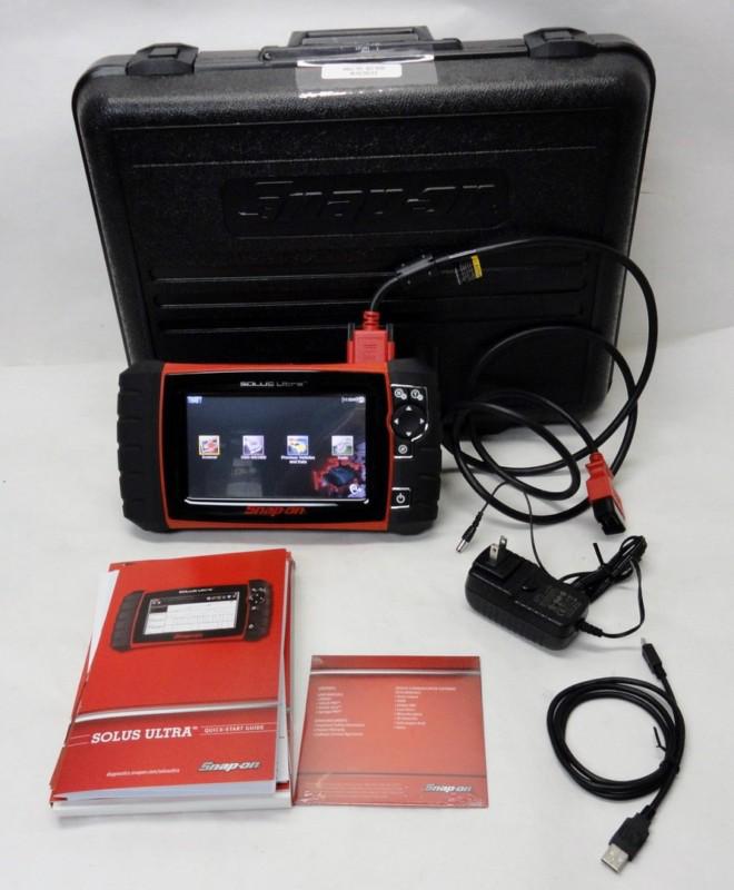 Snap-on solus ultra eesc318 diagnostic scanner in case ver 12.4 05/l140280a